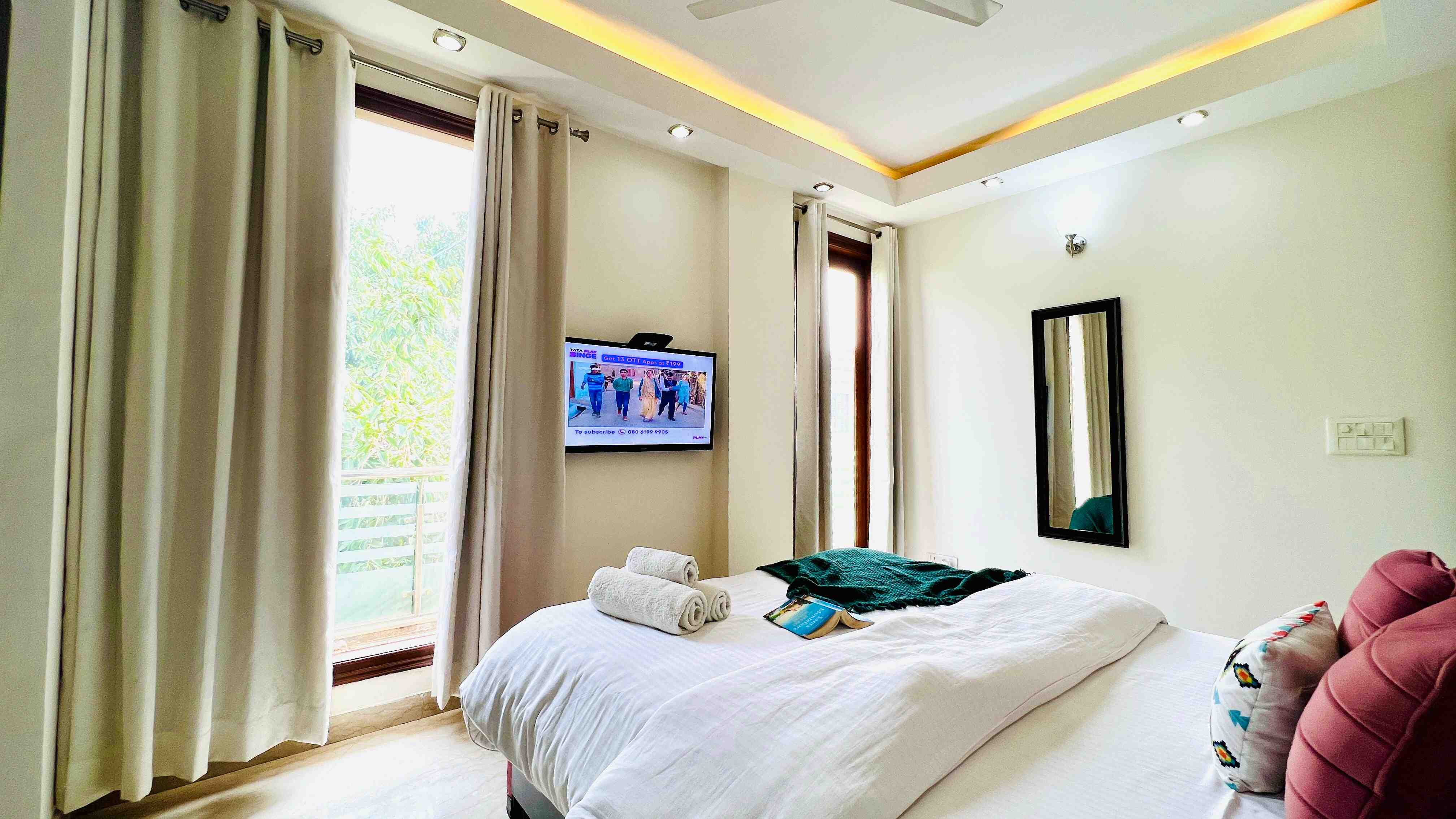 3BHK Safdarjung Enclave, Terrace Garden, Lift