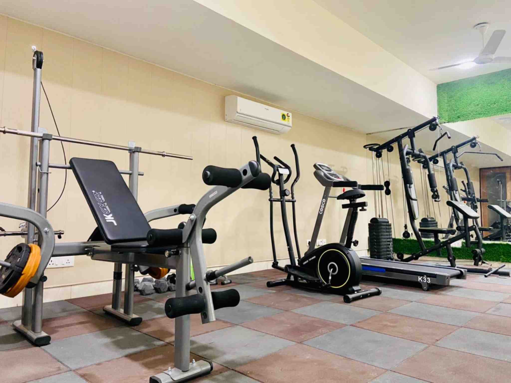 Studio4 Golf Course Road - Gym, Balcony, Lift sec-43